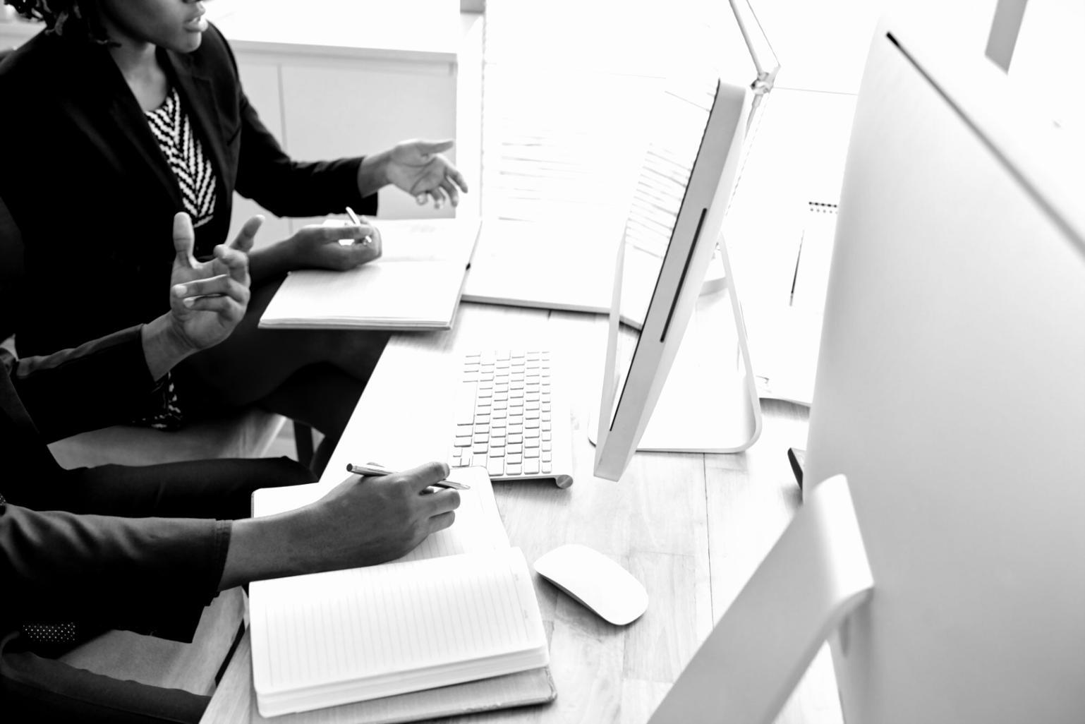 Financial modeling workspace with analysis tools